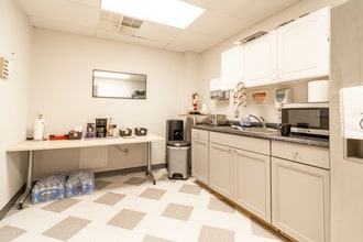 1023 S Miami Blvd, Durham, NC for sale Interior Photo- Image 1 of 9