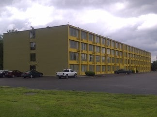 Plus de détails pour 70 Private Road 302, South Point, OH - Services hôteliers à vendre