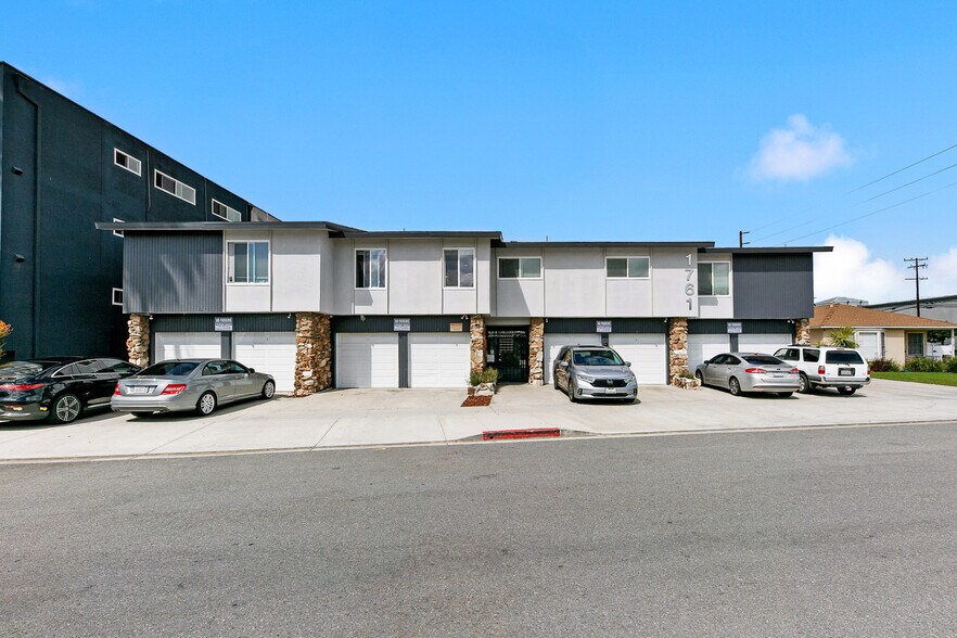 1761 Park Ave, Long Beach, CA à vendre - Photo du bâtiment - Image 2 de 35