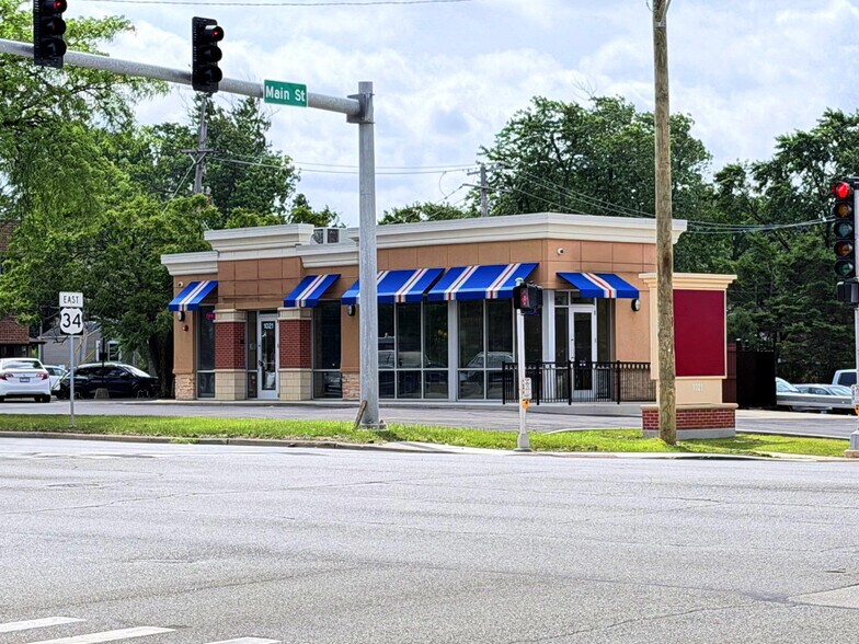 1021 Ogden Ave, Downers Grove, IL for lease - Primary Photo - Image 1 of 3