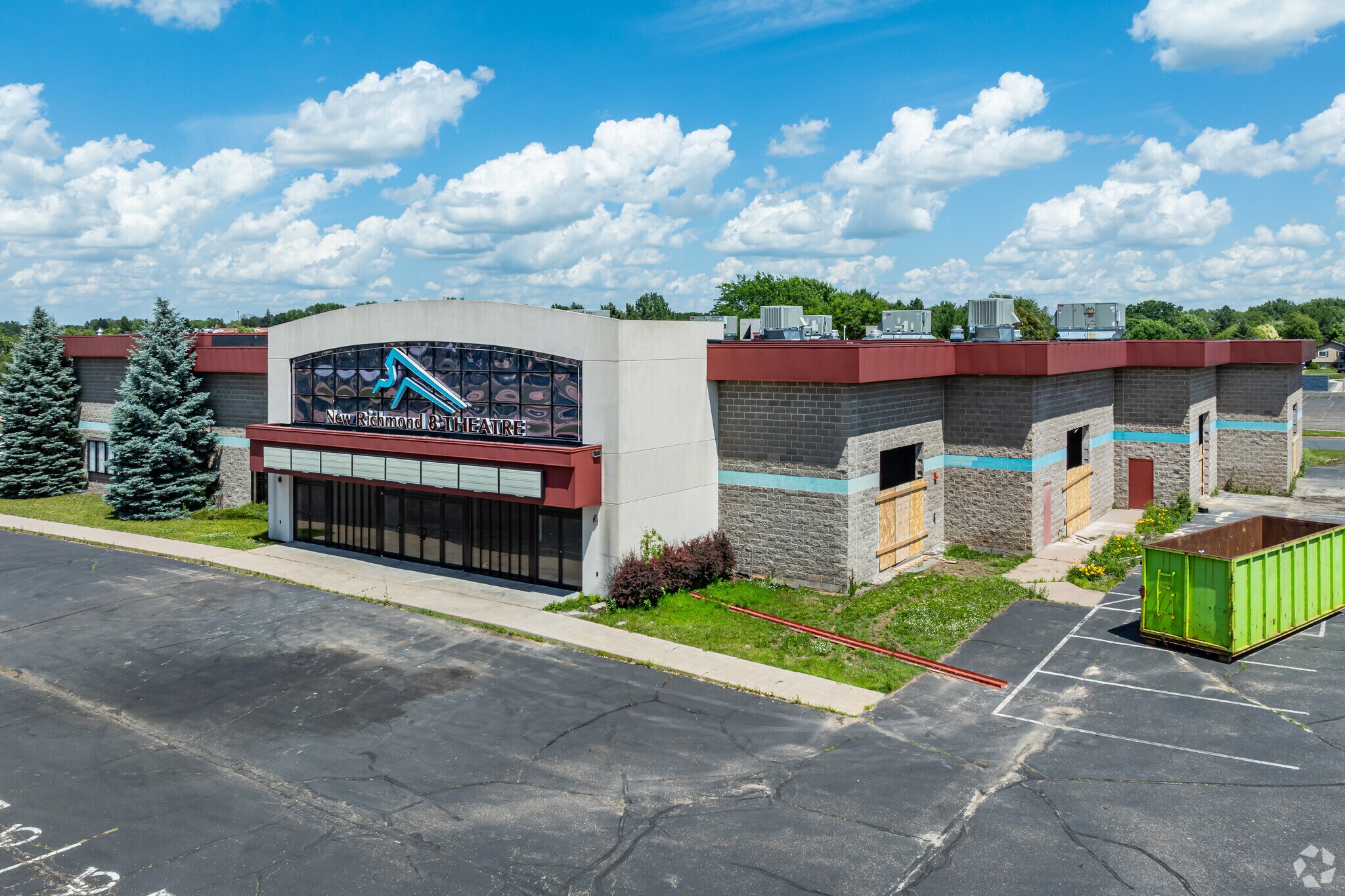 1261 Heritage Dr, New Richmond, WI for lease Building Photo- Image 1 of 6