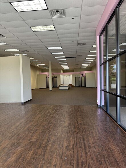 655 County Road 17, Elkhart, IN à louer - Photo du bâtiment - Image 3 de 8