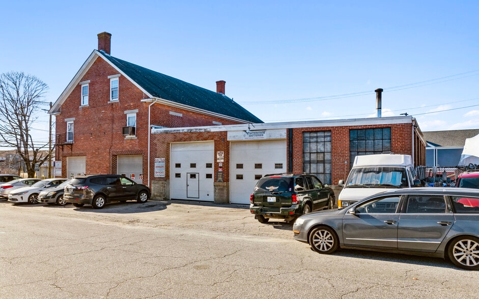 487 Washington St, Coventry, RI for sale - Building Photo - Image 3 of 8