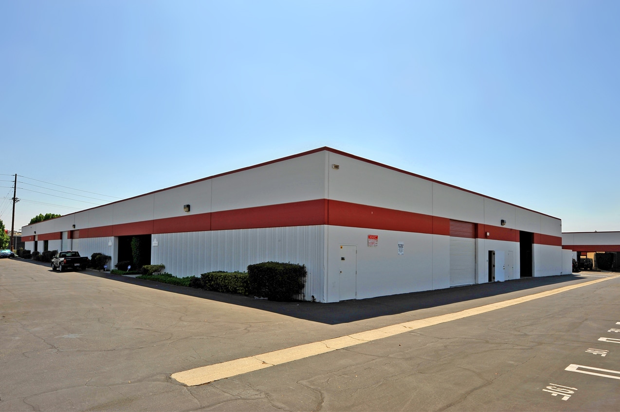 9001 Oso Ave, Chatsworth, CA à louer Photo intérieure- Image 1 de 7