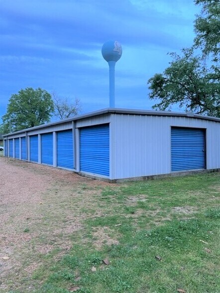 W. Main Street, Webb, MS à vendre - Photo du bâtiment - Image 2 de 5