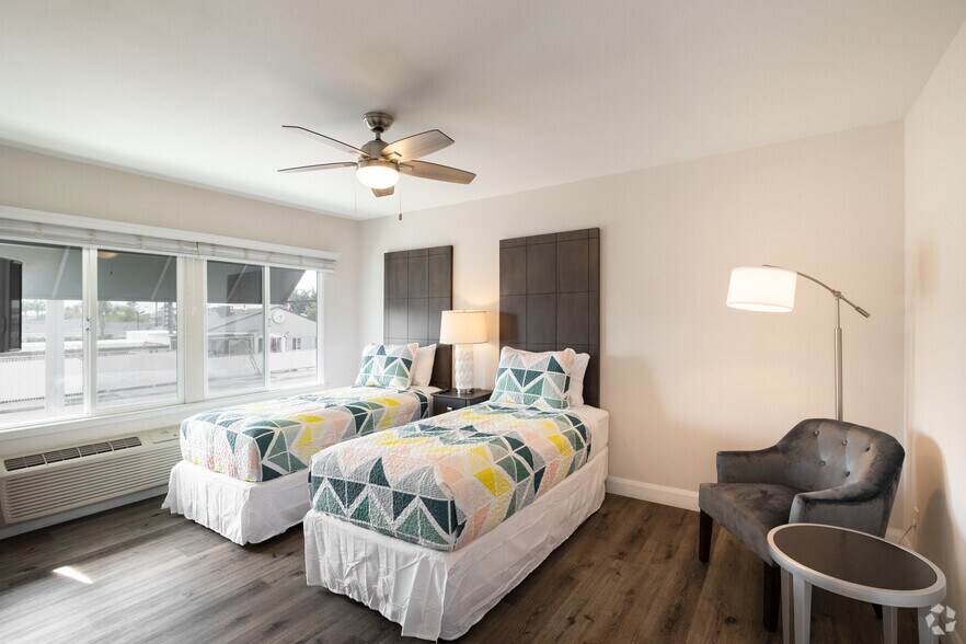 4821 W Century Blvd, Inglewood, CA à vendre - Numérisation 3D de Matterport - Image 2 de 36