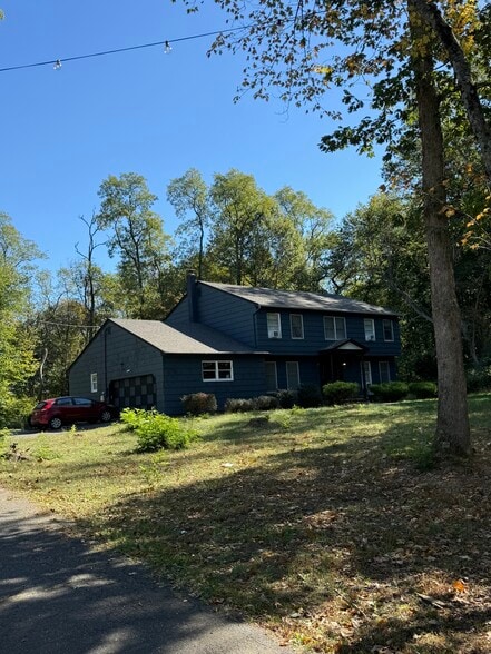 123 Applegarth Rd, Monroe Township, NJ for sale - Building Photo - Image 3 of 4