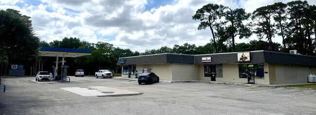 More details for 302 SW Tulip Blvd, Port Saint Lucie, FL - Retail for Sale