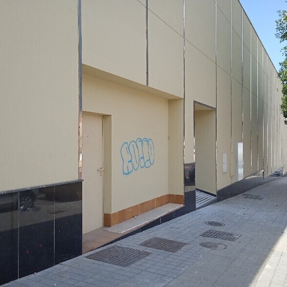Calle Freniche, Almería, Almería for sale - Building Photo - Image 1 of 2