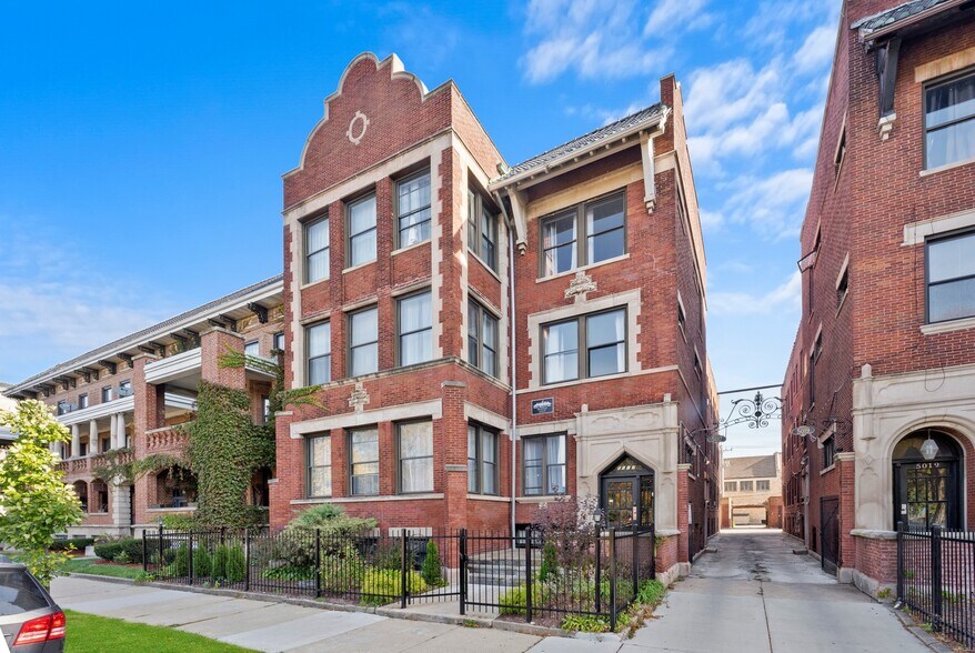 5017 S Drexel Blvd, Chicago, IL à vendre - Photo du bâtiment - Image 1 de 6