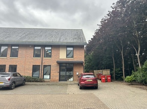 8-10 Papyrus Rd, Peterborough for lease Building Photo- Image 1 of 3