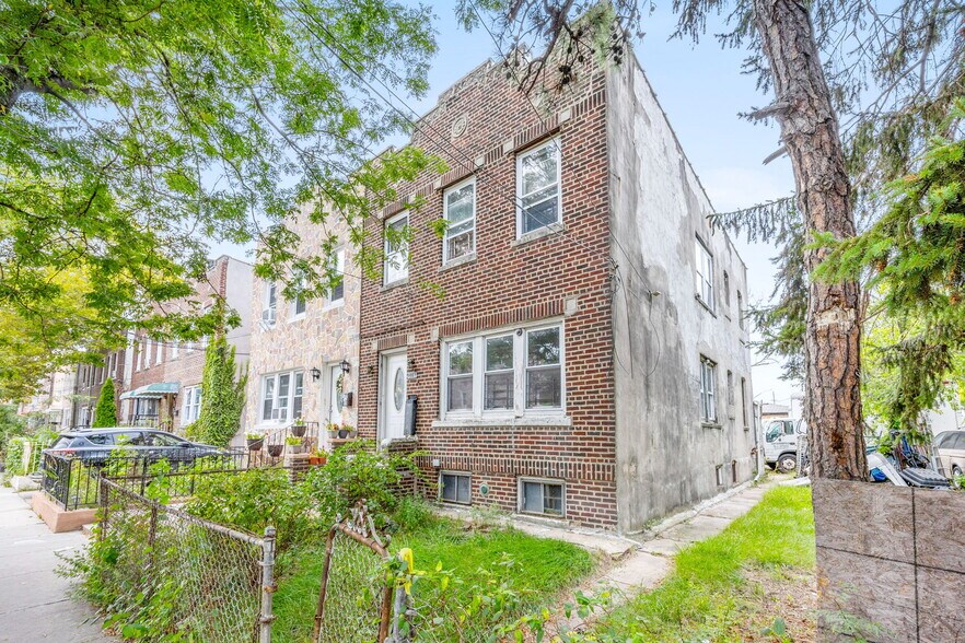 17753 105th Ave, Jamaica, NY à vendre - Photo du bâtiment - Image 1 de 1