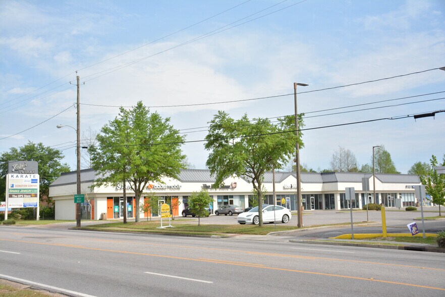 2029 Airport Blvd, Mobile, AL à louer - Photo du bâtiment - Image 2 de 2