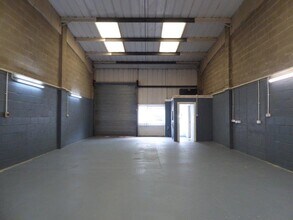 Longfield Rd, Tunbridge Wells for lease Interior Photo- Image 2 of 3