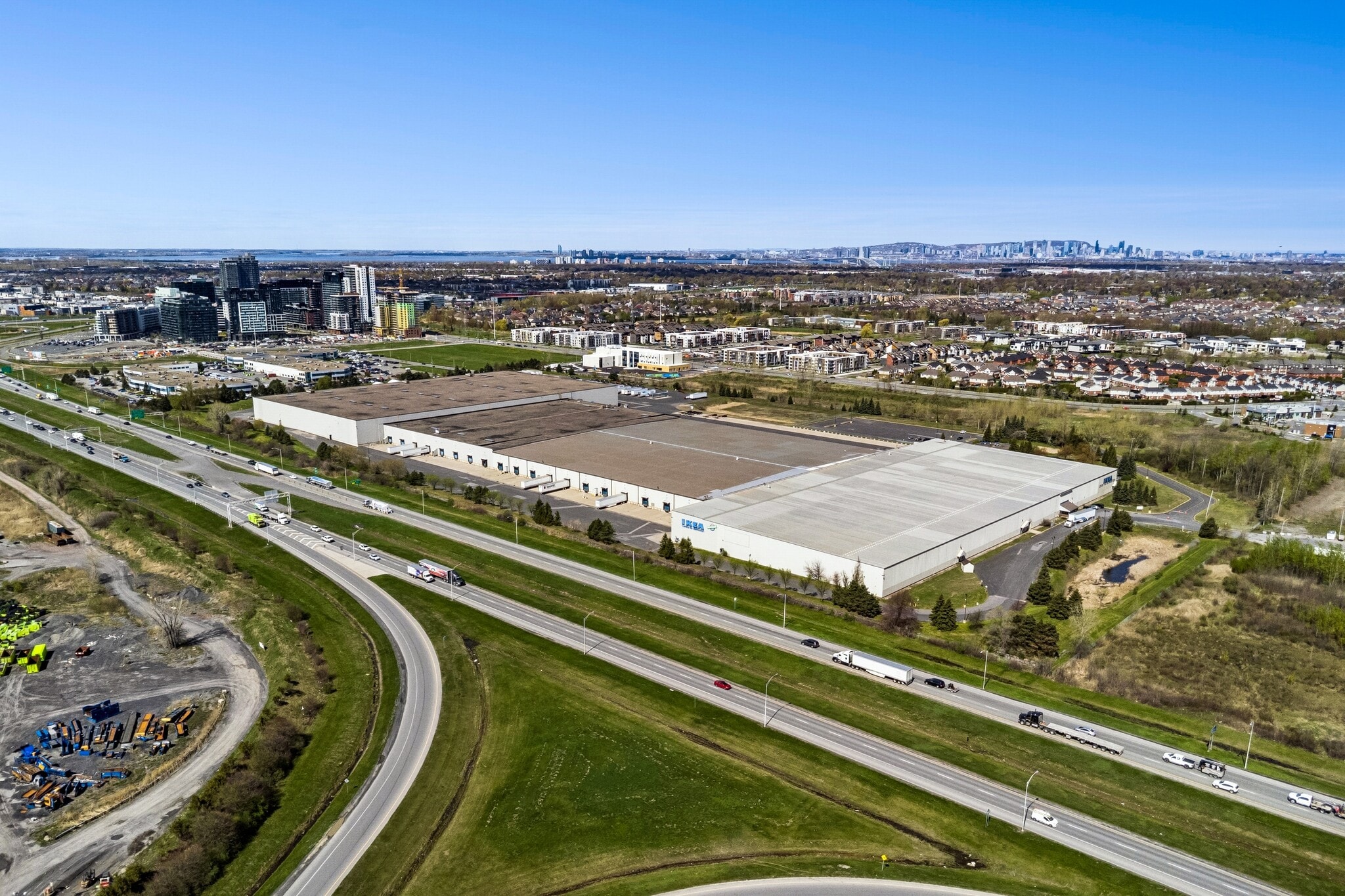 5405 Pl de la Couronne, Brossard, QC à vendre Photo principale- Image 1 de 3