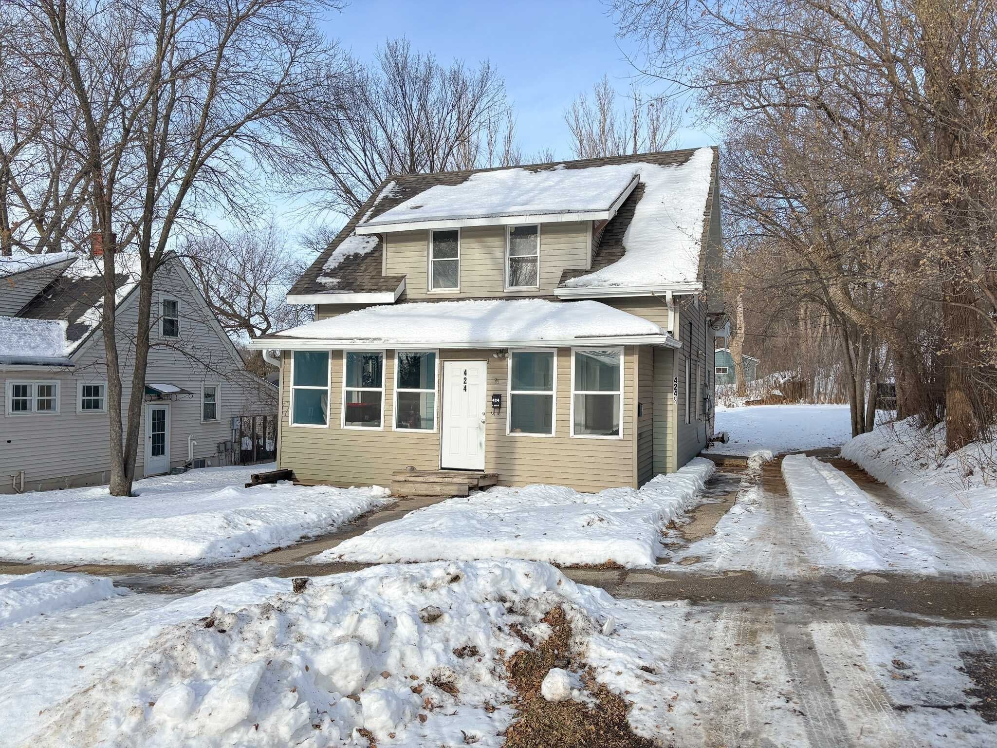 424 W Birch Ave, Fergus Falls, MN for sale Primary Photo- Image 1 of 13