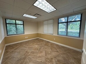 1207-1251 Sarasota Center Blvd, Sarasota, FL à louer Photo intérieure- Image 2 de 6