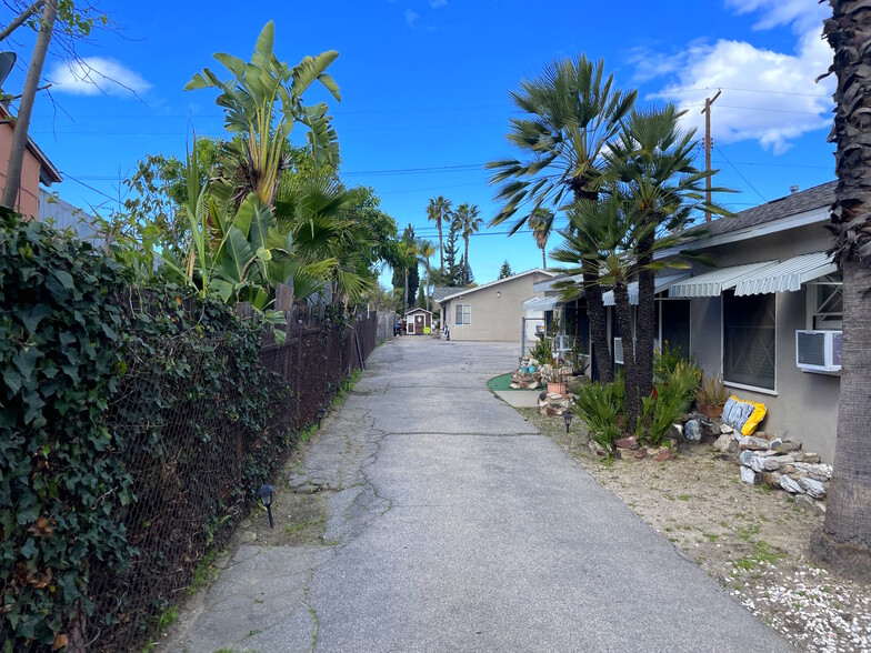 6727 Camellia Ave, North Hollywood, CA for sale - Building Photo - Image 3 of 7