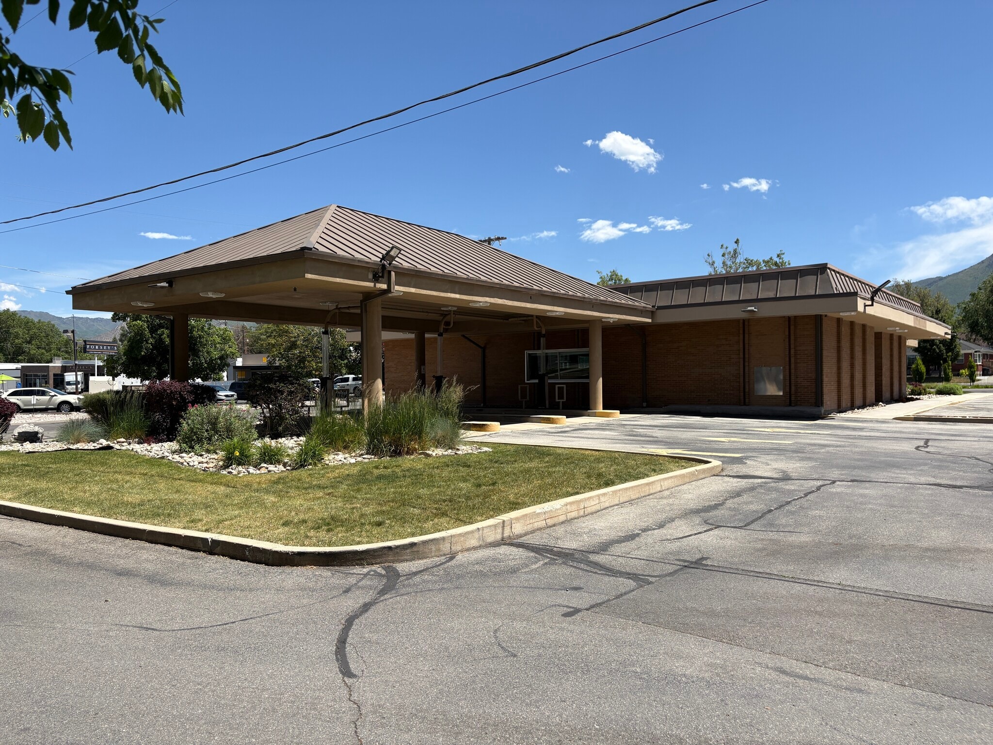 3020 Highland Dr, Salt Lake City, UT à vendre Photo du bâtiment- Image 1 de 11
