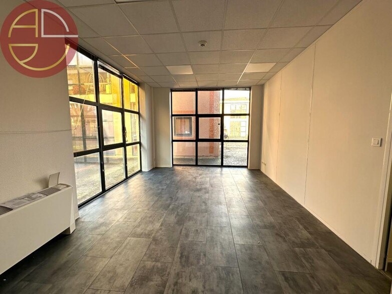 Office in Ramonville-Saint-Agne for lease - Building Photo - Image 2 of 9