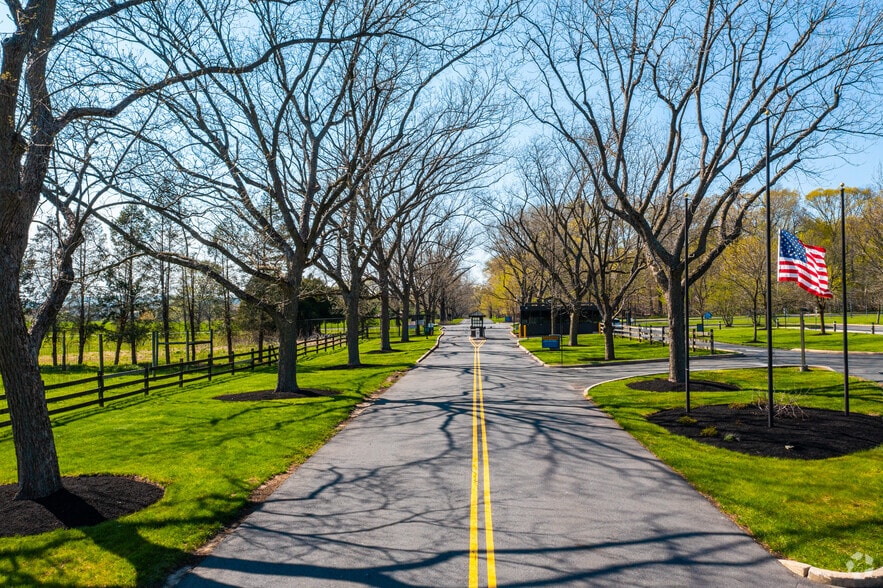 311 Pennington Rocky Hill Rd, Pennington, NJ for lease - Building Photo - Image 2 of 57