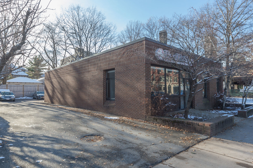 358 Harvard St, Brookline, MA for lease - Primary Photo - Image 1 of 6