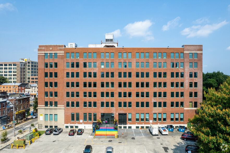 990 Spring Garden St, Philadelphia, PA for lease - Building Photo - Image 2 of 4