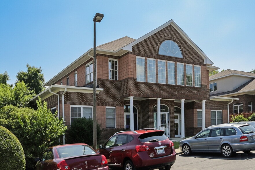6 Consultant Pl, Durham, NC for lease - Primary Photo - Image 1 of 19