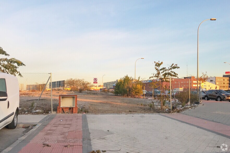 Calle Guadalcanal, 44, Madrid, Madrid à vendre - Photo du bâtiment - Image 1 de 2