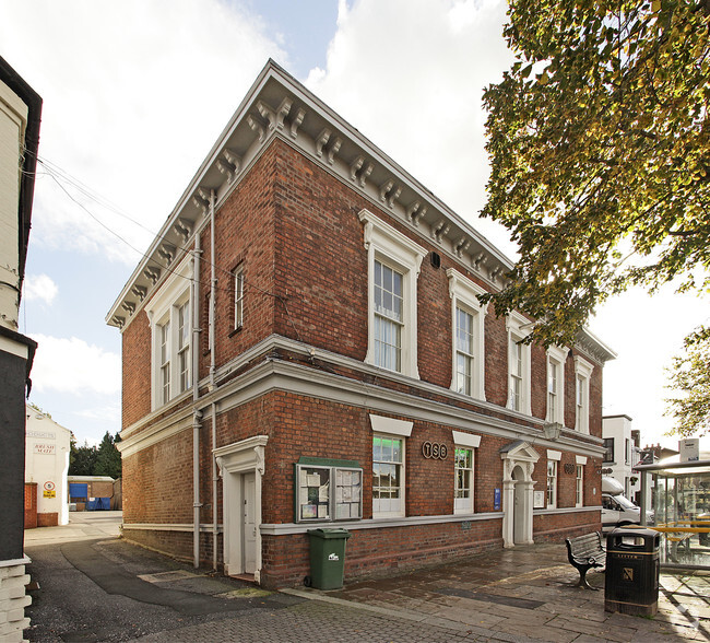 96 Main St, Frodsham à louer - Photo principale - Image 1 de 15