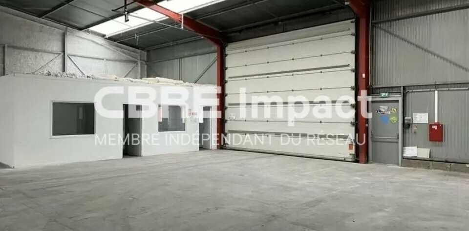 Flex in Reims for lease - Building Photo - Image 2 of 4