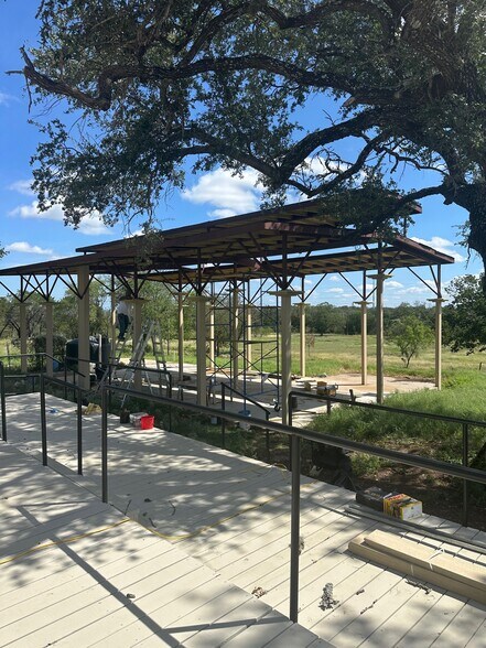 9900 E State Highway 71, Spicewood, TX for lease - Building Photo - Image 2 of 9