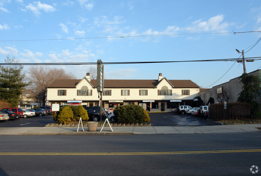 440 Ridge Rd, North Arlington, NJ à vendre - Photo principale - Image 1 de 1