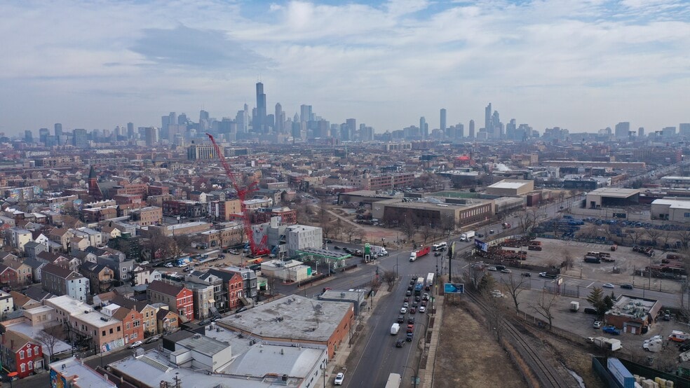 1643 W Cermak Rd, Chicago, IL for sale - Primary Photo - Image 1 of 4