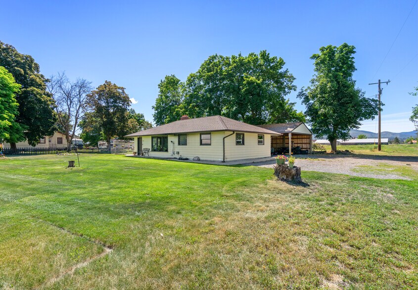 8932 W Ante Rd, Post Falls, ID à vendre - Photo du bâtiment - Image 3 de 12
