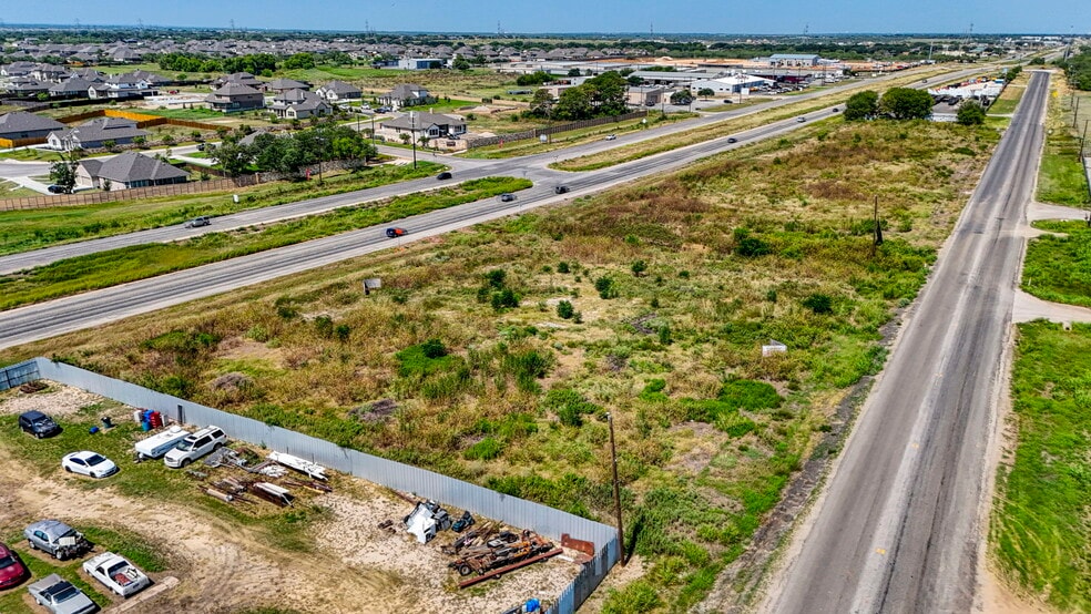 9433-9477 US 87 E hwy, San Antonio, TX for sale - Aerial - Image 2 of 6