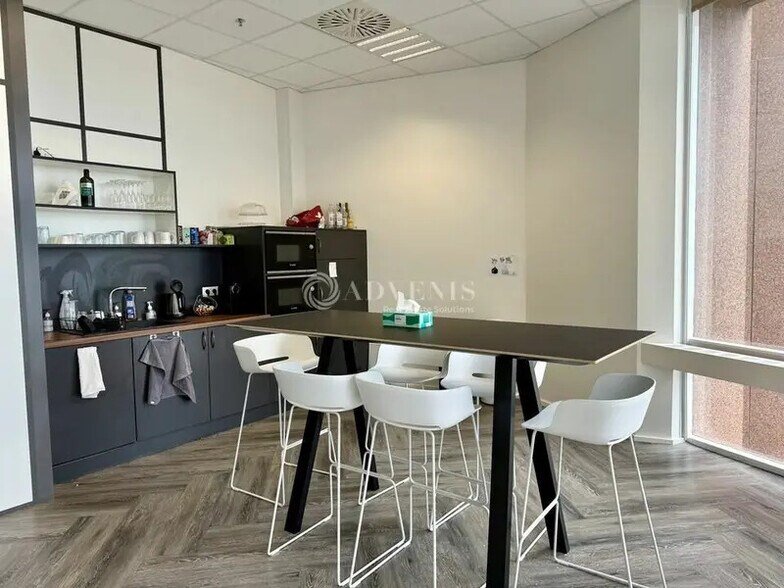 Bureau dans Lyon à louer - Photo intérieure - Image 2 de 9