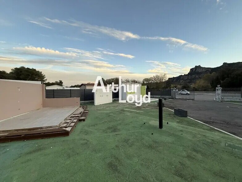 Retail in Le Muy for lease - Building Photo - Image 2 of 5
