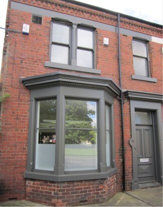 Plus de détails pour 80 Victoria Rd, Darlington - Bureau à vendre