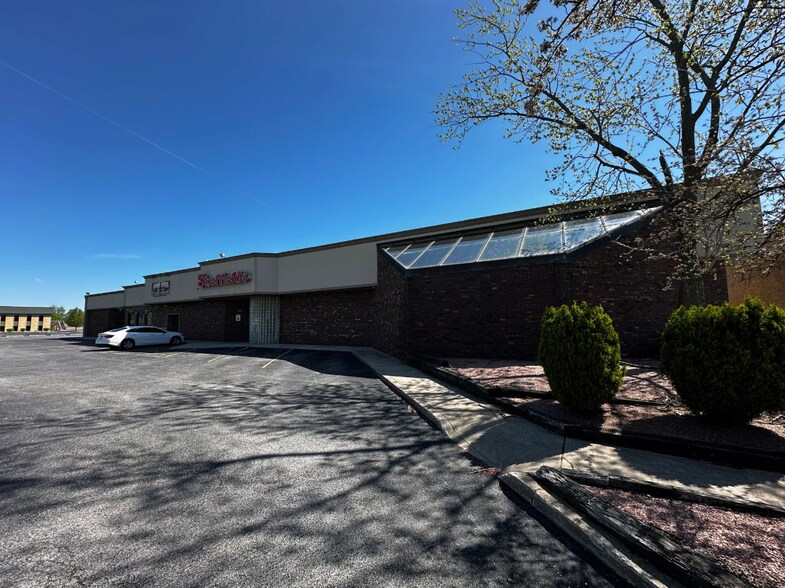 1027 Sheffield Ave, Dyer, IN à vendre - Photo du bâtiment - Image 2 de 9