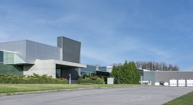 Plus de détails pour 100 Jefferson Rd, Parsippany, NJ - Industriel à louer