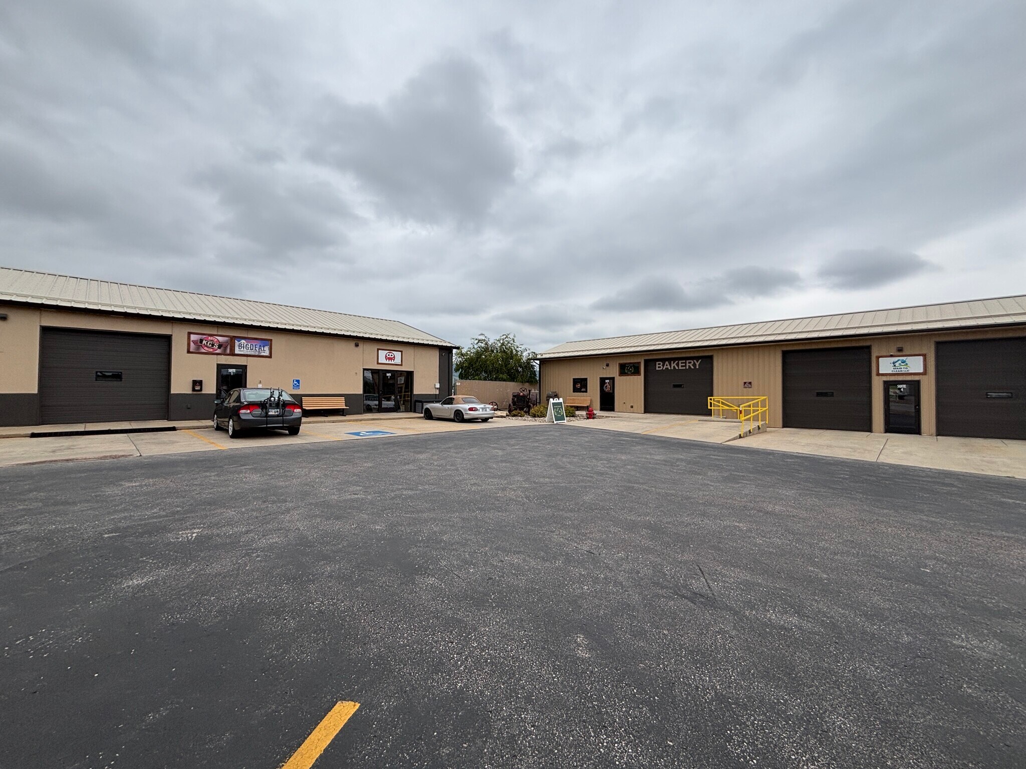 1090 Deadwood Ave, Rapid City, SD à vendre Photo du bâtiment- Image 1 de 1