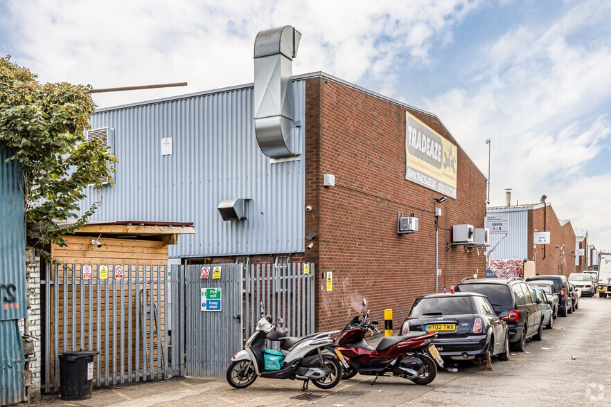 Culvert Pl, London for lease - Building Photo - Image 3 of 10