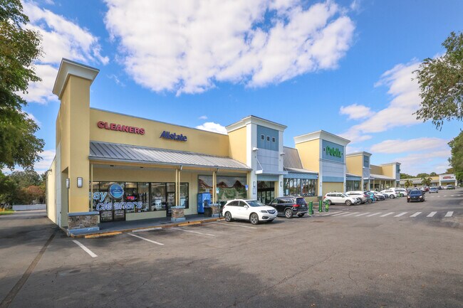 Plus de détails pour 13800-13880 SW 88th St, Miami, FL - Bureau/Commerce de détail à louer