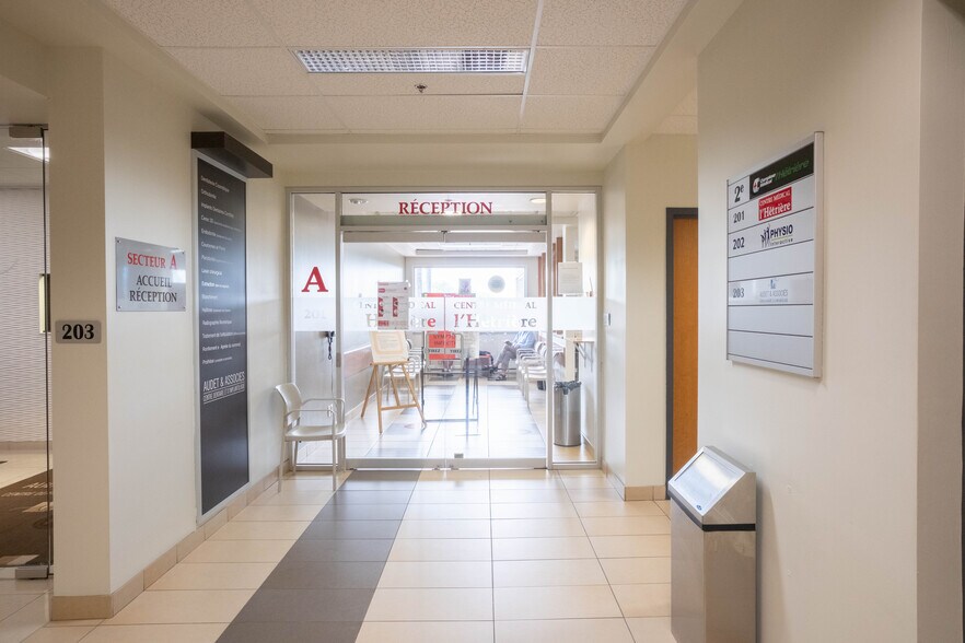 3520 Rue De L'hetriere, Saint-Augustin-de-Desmaures, QC à louer - Photo du bâtiment - Image 2 de 2
