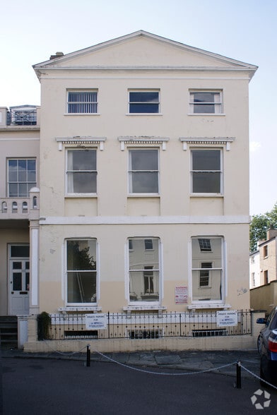 122 Winchcombe St, Cheltenham à louer - Photo principale - Image 1 de 6