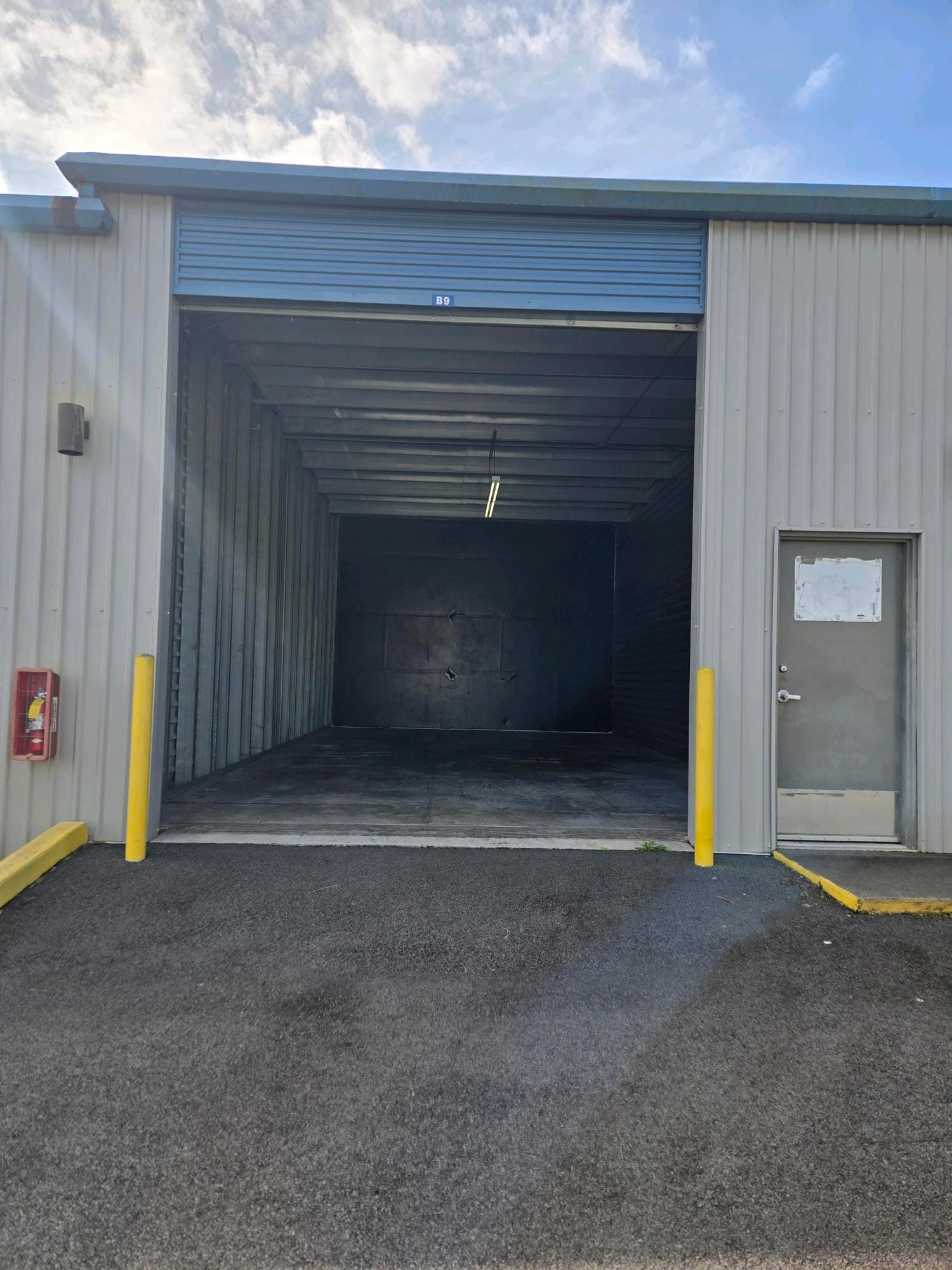 16-180 Mikahala Pl, Keaau, HI for lease Interior Photo- Image 1 of 2