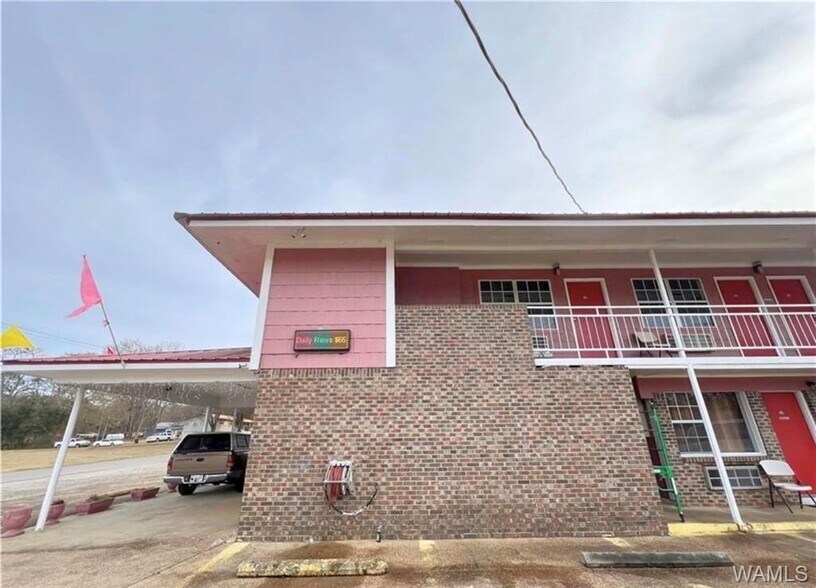 705 S Main St, Linden, AL à vendre - Photo du bâtiment - Image 2 de 6