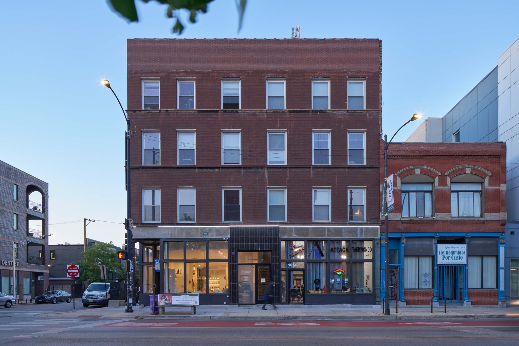 1856 W Chicago Ave, Chicago, IL for lease Building Photo- Image 1 of 5