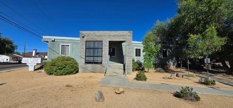 625 Ruth St, Prescott, AZ à vendre - Photo du bâtiment - Image 2 de 18